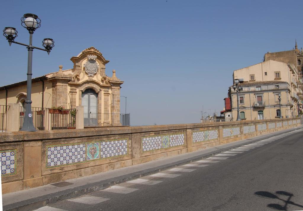 La Rosa Antica Bed & Breakfast Caltagirone Ngoại thất bức ảnh